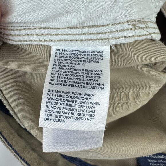 The North Face Khaki Shorts Womens Sz 8 - Picture 6 of 8